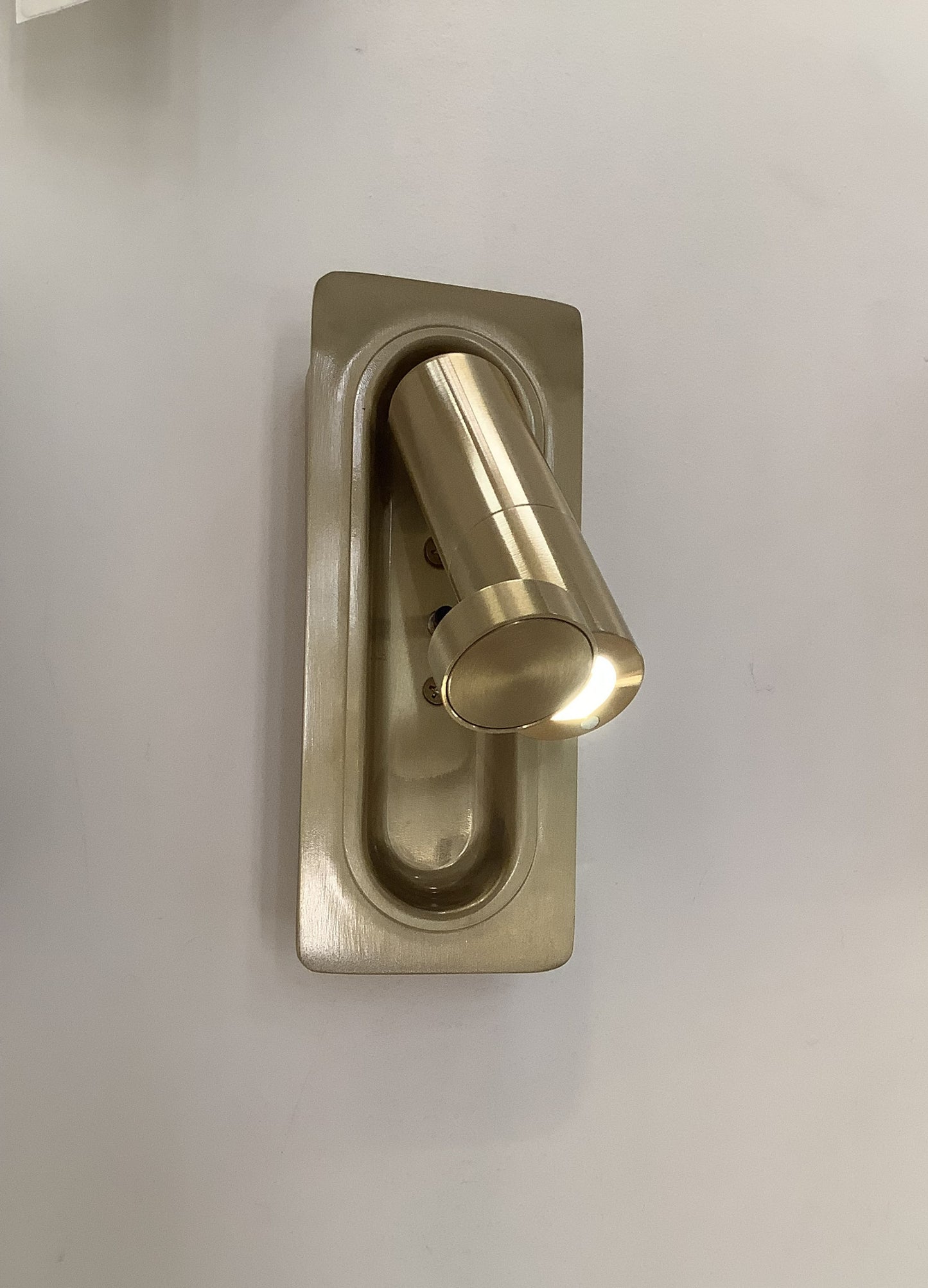 Shabbos Sconce